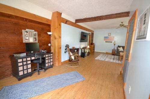 85 Broadway, Derry NH  03038-2019 exterior