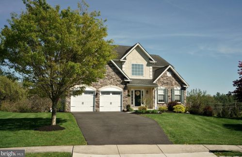 2204 Smithfield Ct, Harleysville, PA 19438-3351