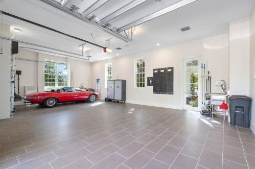 7 Country Rd, Boynton Beach FL  33436-5609 exterior