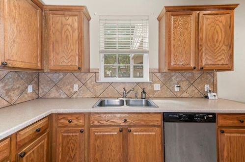 149 Pne Cv, Uhland TX  78640-5842 exterior