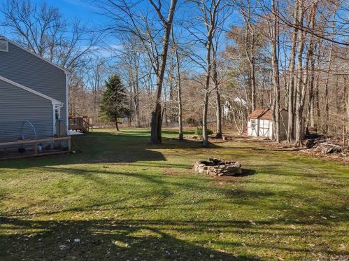 40 Carli Blvd, Colchester CT  06415-1867 exterior