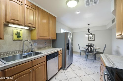 13448 100 Ave, Sun City AZ  85351-2854 exterior