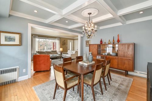 5616 Washington Blvd, Milwaukee WI 53208-1647 exterior