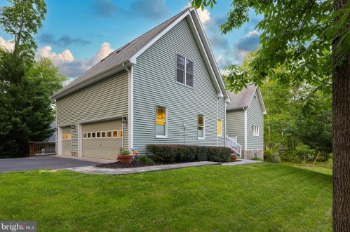 100 Confederate Cir, Locust Grove VA  22508-5735 exterior