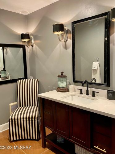 7422 Mystic Cyn Dr, Tucson AZ 85718-7805 exterior