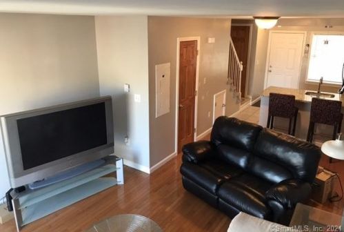 186 Stillwater Ave, Stamford, CT 06902-4852