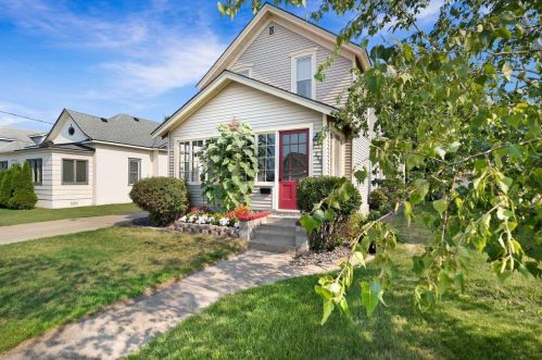 215 Kingwood St, Brainerd MN  56401-3321 exterior