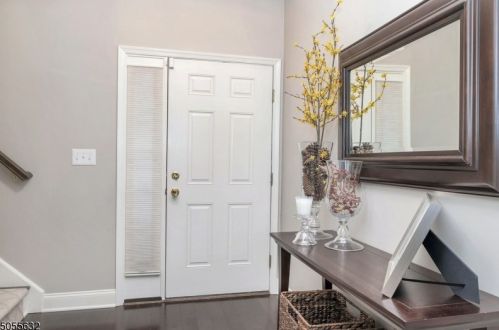 97 Taft Ln, Morristown, NJ 07960-6144