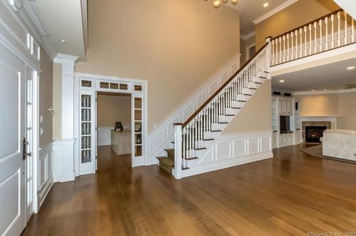 18 Heron Pond Rd, Essex CT  06426-1466 exterior