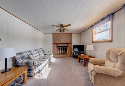 1035 Amboise Dr, Marion OH 43302-6614 exterior