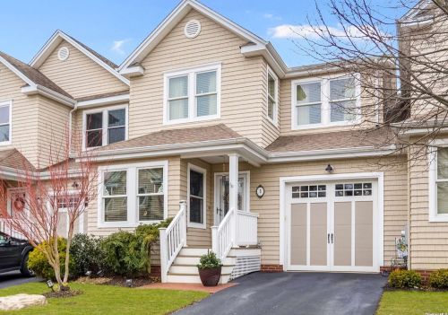 3 Meadow Way, Eastport, NY 11941-1343