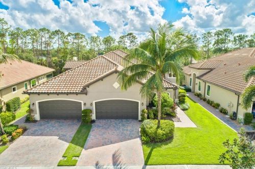 9179 Isla Bella Cir, Bonita Springs, FL 34135-7198