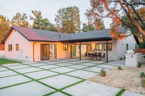 3811 Karen Lynn Dr, Glendale CA  91206-1219 exterior