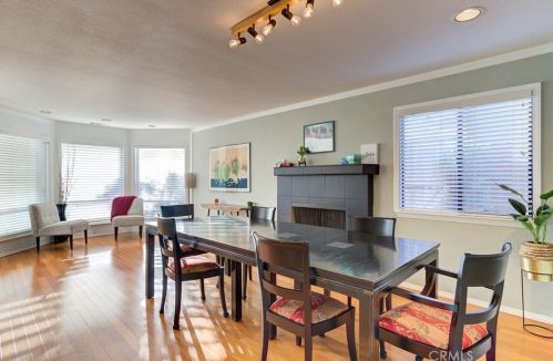 649 Woodland Dr, Pismo Beach, CA 93420-4251