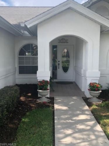 904 Belville Blvd, Naples, FL 34104-7883