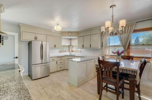 8901 Stuth Ave, Milwaukee, WI 53227-3745