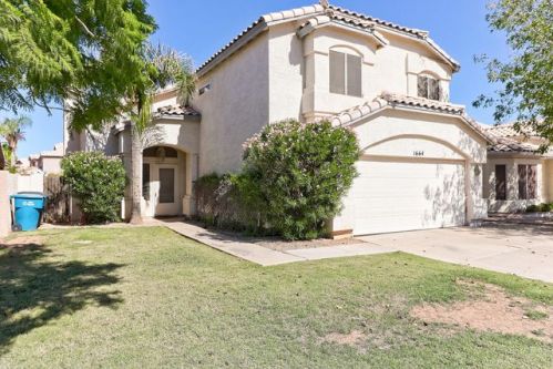 1664 Encinas St, Gilbert, AZ 85233-2300