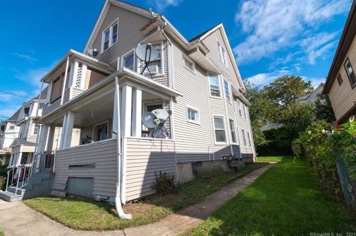 84 Bond St, Bridgeport, CT 06610-2203