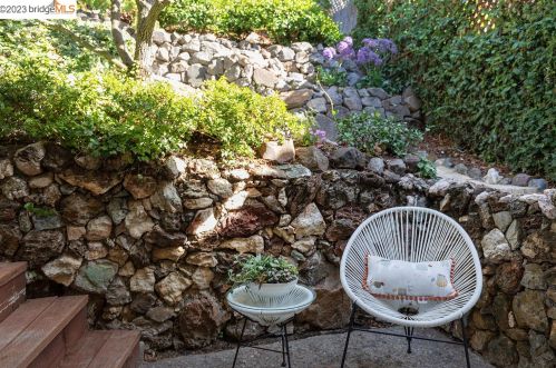 1906 Hoover Ave, Oakland CA  94602-1922 exterior