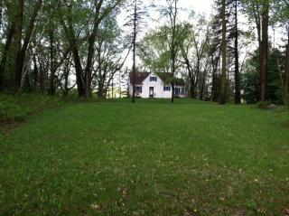 1406 Hilltop Rdg, Hudson WI  54082-2013 exterior