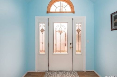 2335 Mitchell Pl, North Bellmore NY  11710-3332 exterior