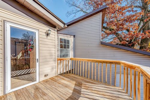 520 Vernon St, New Kensington PA  15068-5850 exterior