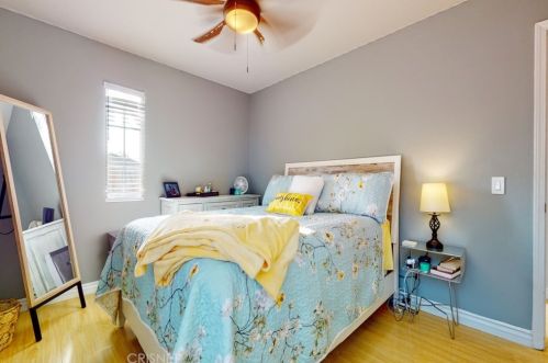 30416 Mallorca Pl, Santa Clarita CA  91384-4787 exterior
