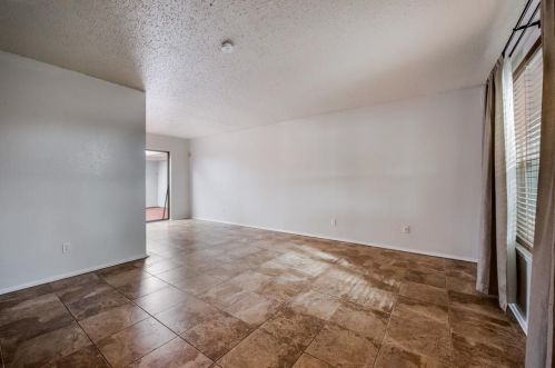 602 Timberline Dr, Hurst TX  76053-4735 exterior