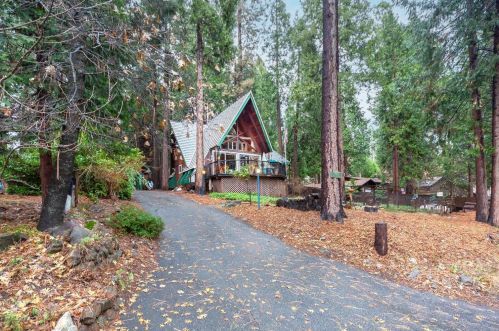 6193 Speckled Rd, Pacific House, CA 95726-9405