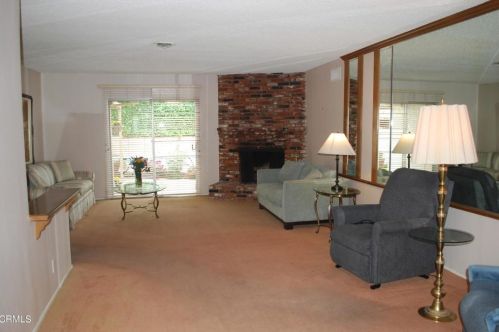 5042 Carolyn Way, Glendale CA 91214-1061 exterior