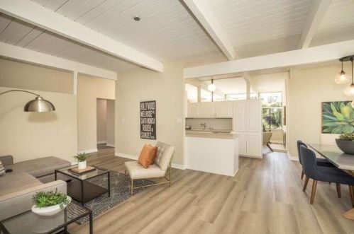 3433 Kenneth Dr, Palo Alto CA  94303-4219 exterior