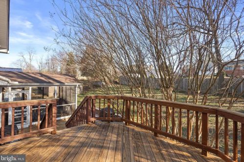 300 E St, Purcellville VA  20132-3317 exterior