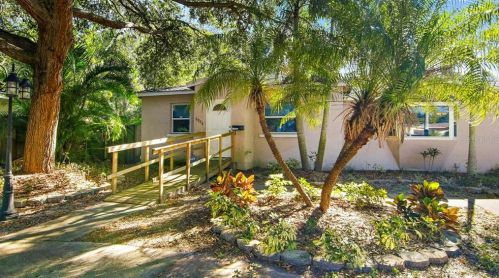 6026 17th Ave, Saint Petersburg FL  33707-3203 exterior
