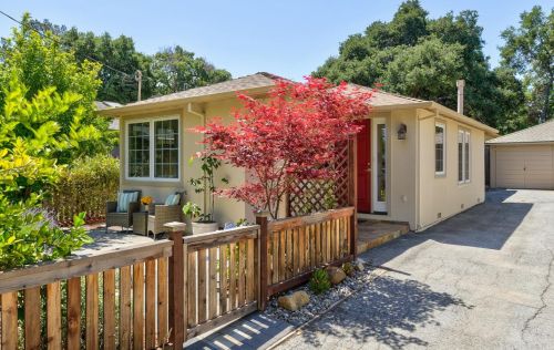 2110 Hanover St, Palo Alto CA  94306-1244 exterior