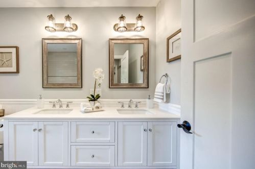 817 Bryn Mawr Ave, Newtown Square PA  19073-4333 exterior