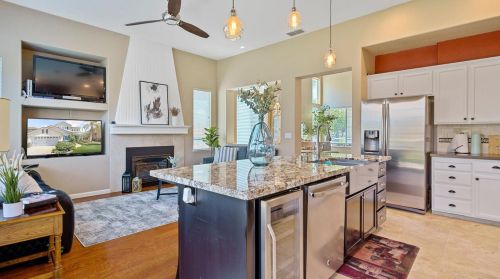 2615 Sequoia St, Lodi CA  95242-4689 exterior