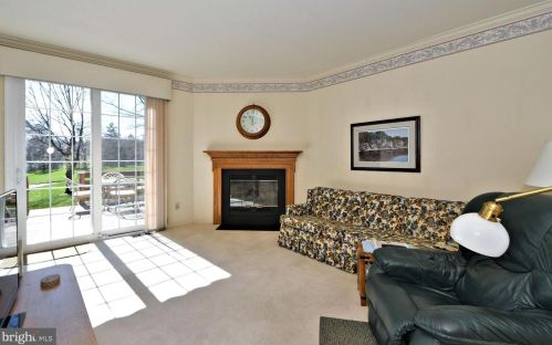 110 Pinecrest Ln, Lansdale, PA 19446-1466