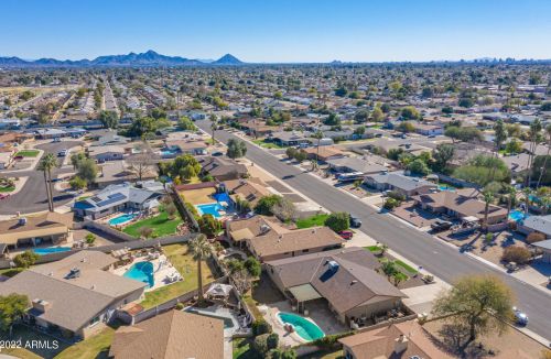 4426 El Caminito Dr, Glendale AZ 85302-6025 exterior