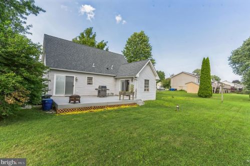 808 6th Ave, Parkesburg, PA 19365-1351