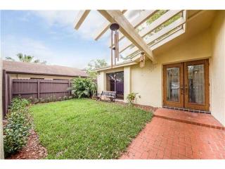 10915 134th Ct, Miami, FL 33186-3320