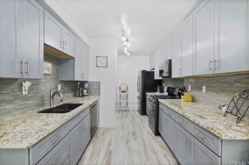 601 Valley View Dr, Fullerton CA  92835-4064 exterior