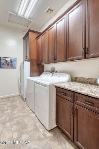 36618 Desert Sun Dr, Tucson AZ 85739-3056 exterior