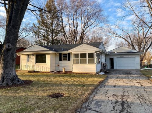 1714 Pheasant Ave, Twin Lakes, WI 53181-9745