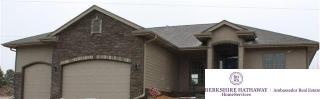 19651 Mason St, Omaha, NE 68022-4856