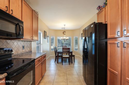 1325 Linda Dr, Casa Grande AZ  85122-3352 exterior