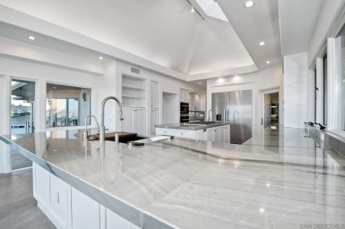 621 San Elijo St, San Diego CA  92106-3413 exterior