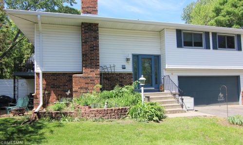 3676 Garden Ct, Saint Paul, MN 55128-3121