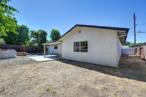 6351 Eldon Ave, Loomis CA  95650-8803 exterior