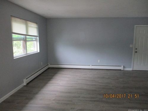 108 Cushman St, Waterbury, CT 06704-2825
