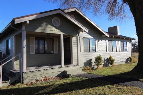 1924 De Soza Ln, Montague, CA 96064
